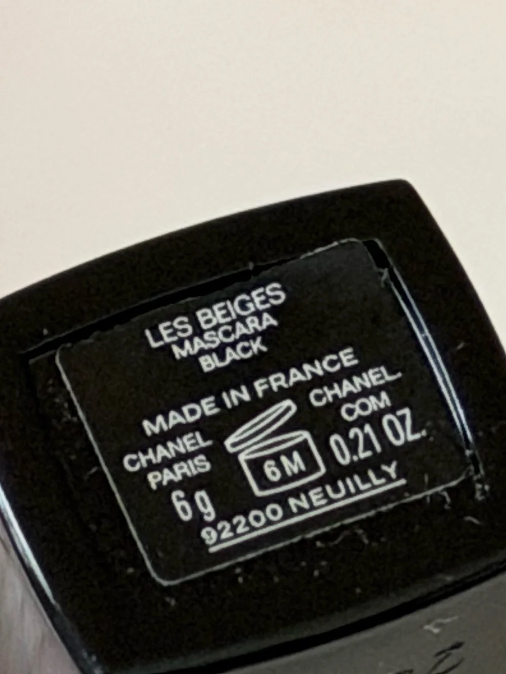 NEW Chanel Les Beiges Mascara, Black - Picture 5 of 5